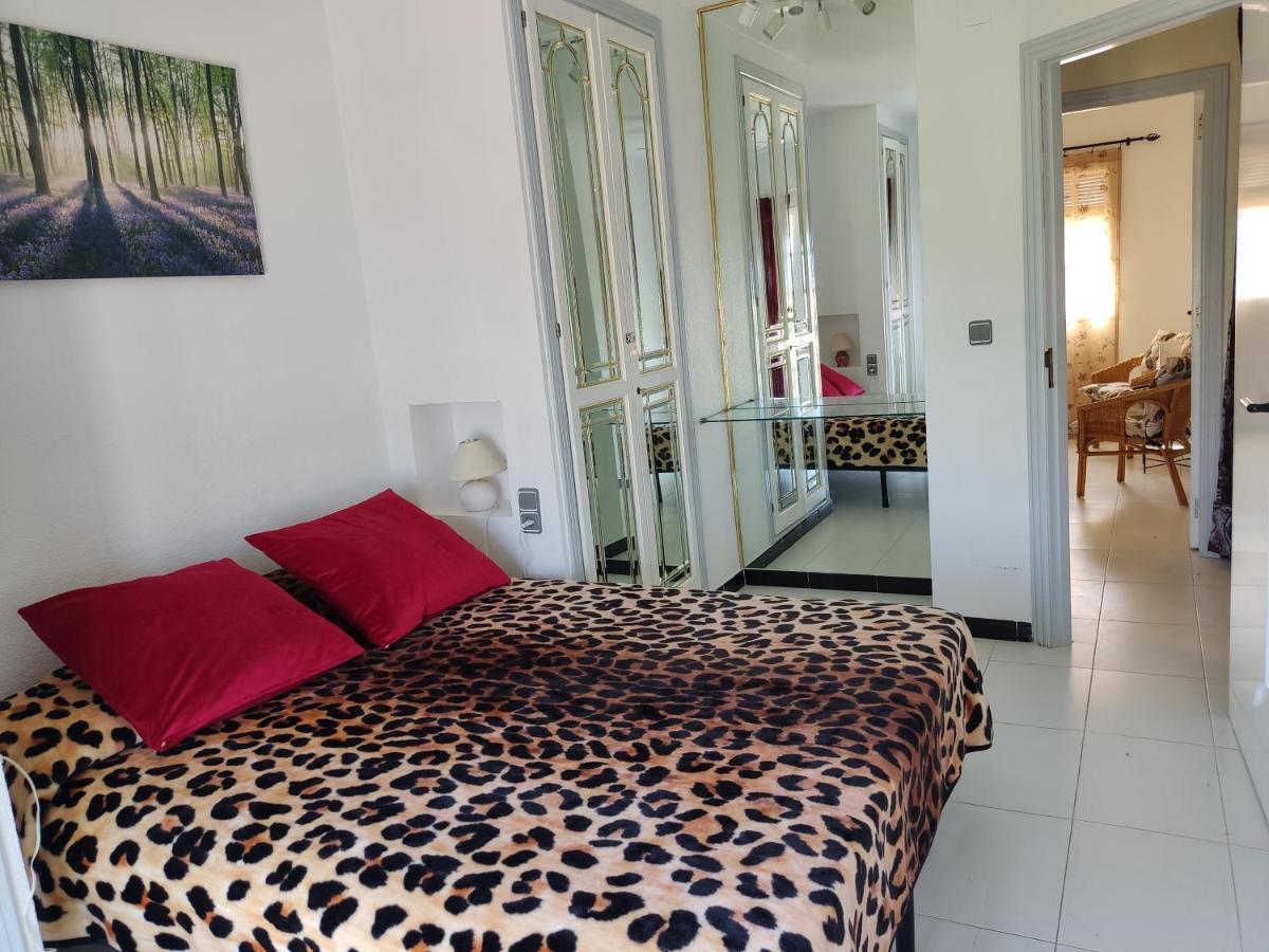 Confortable Apartamento Con Vistas Al Mar Torrevieja Exterior foto
